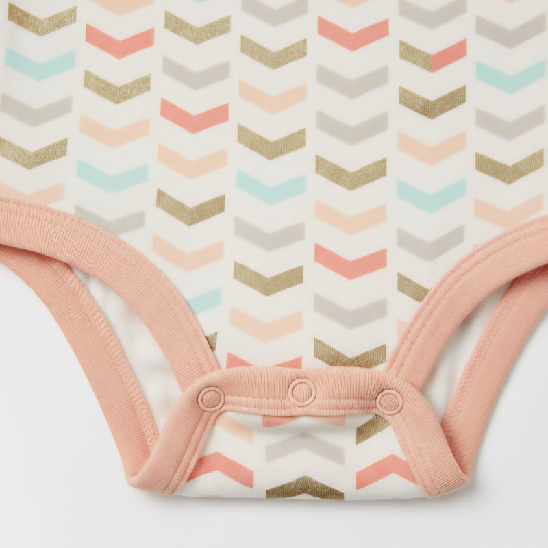 Long-Sleeve Cotton Baby Bodysuit with Pastel Chevron Pattern Zubaidas