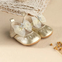 Baby Pump Golden Bow - View 1