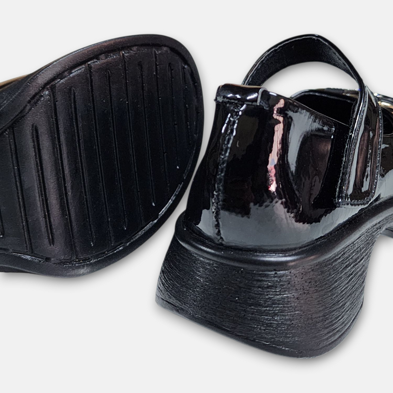 Girls Glossy Pump Black Versace Buckle